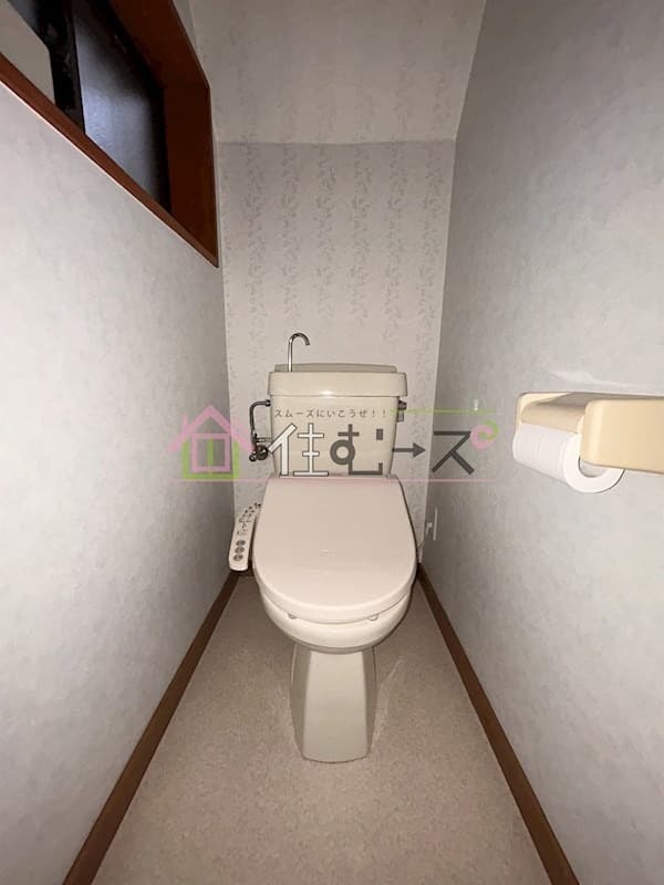 Room image 8