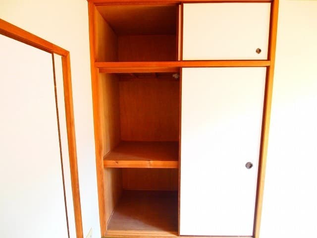 Room image 12
