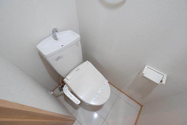 Room image 9
