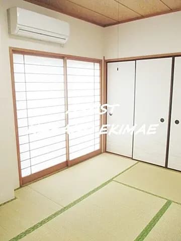 Room image 11