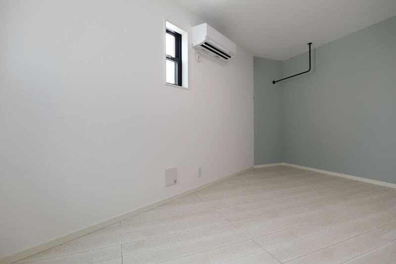 Room image 11