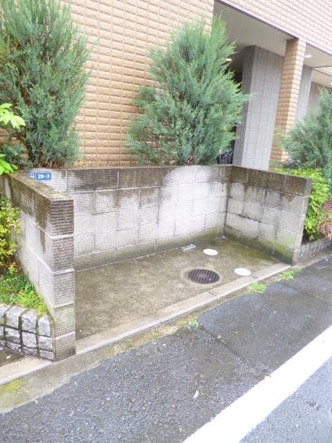 Room image 12