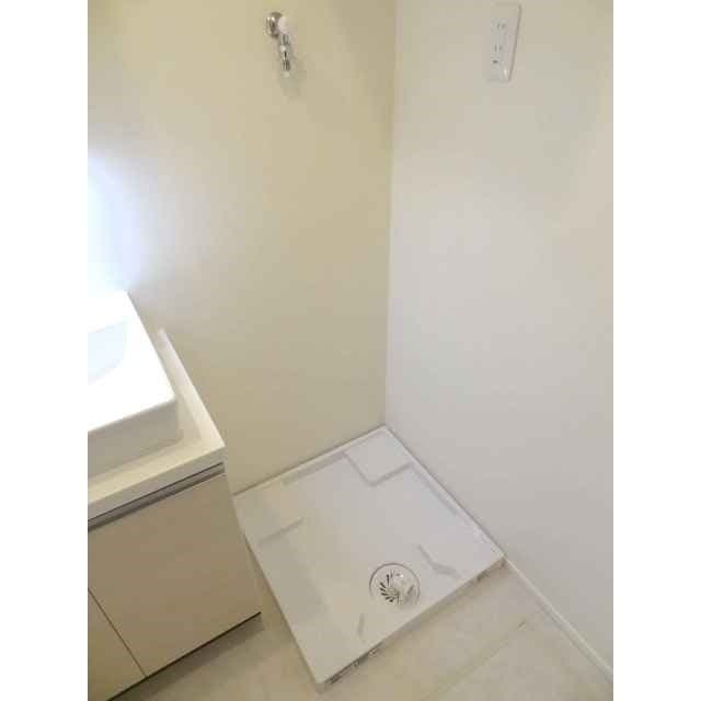 Room image 10