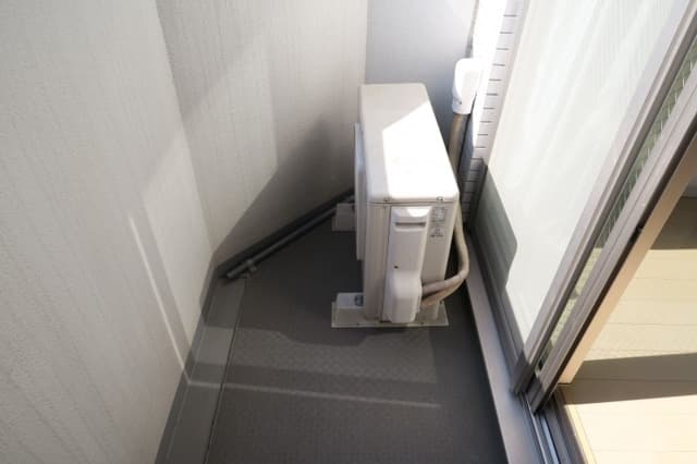 Room image 11