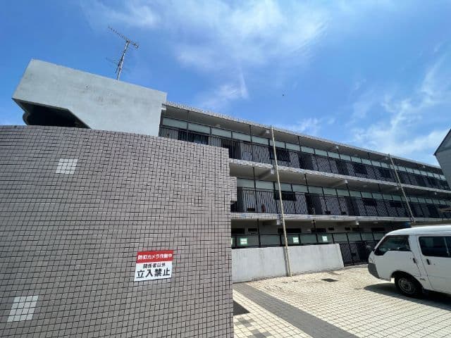 Main exterior of Makuhari-Hongo Park Heights