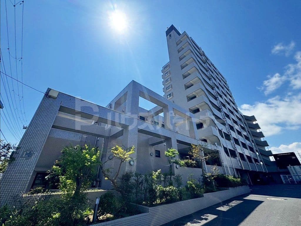 Main exterior of Nishi Funabashi Square Garden