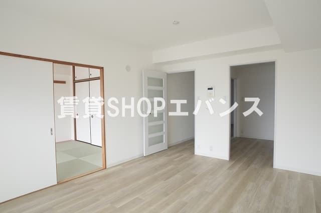 Preview interior of Rb CASSIA Narashino