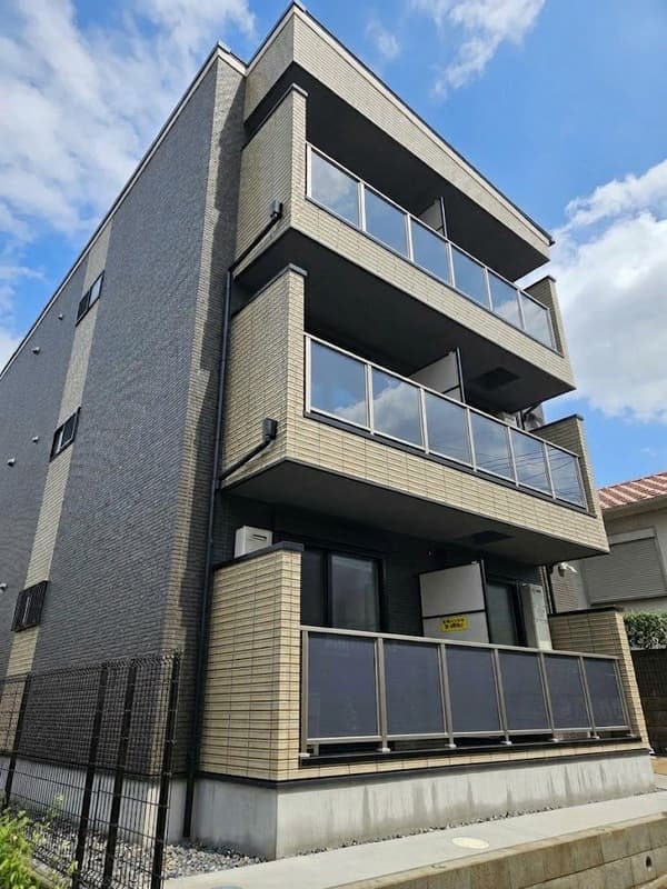 Main Image