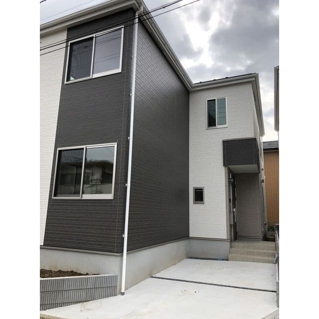 Main exterior of Kolet Mimomi #02