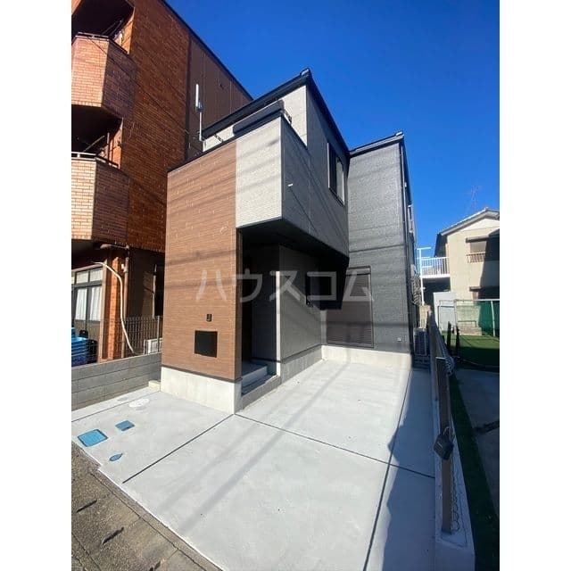 Main exterior of Kolet Yachiyodai #02
