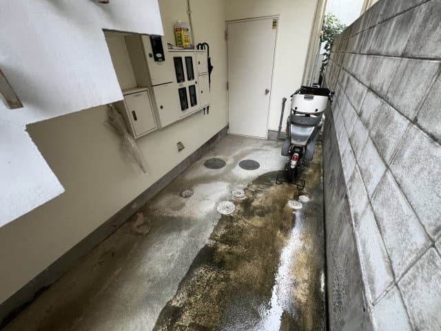 Room image 13