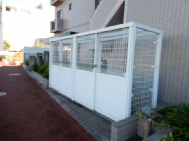 Room image 13