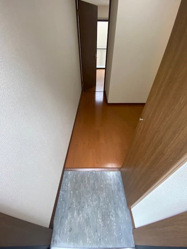 Room image 13