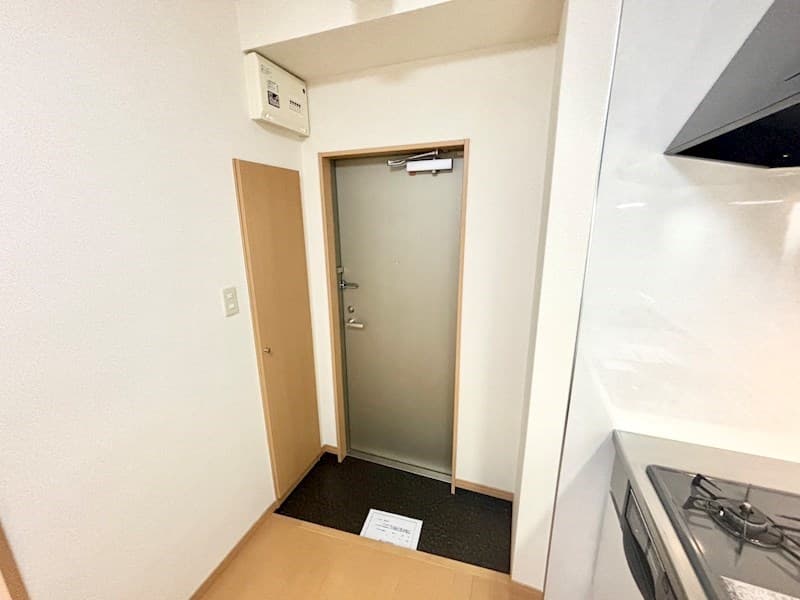Room image 12