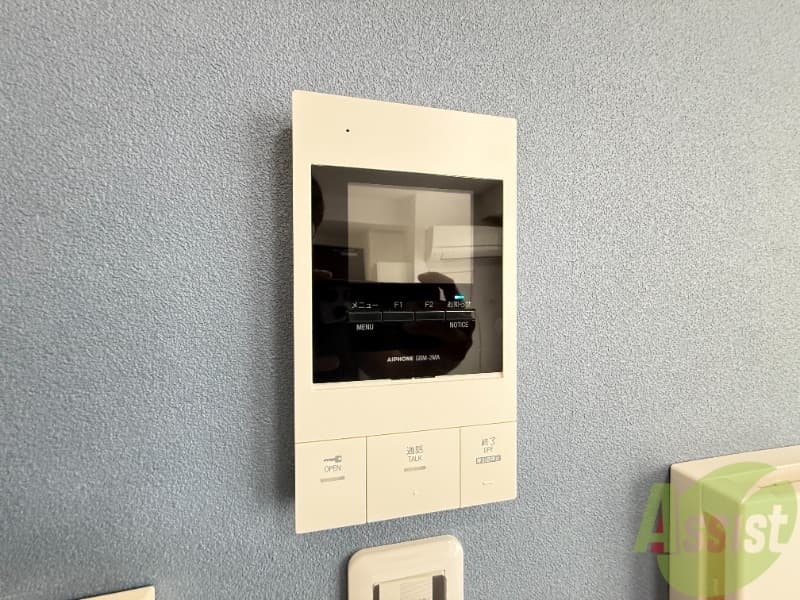 Room image 11
