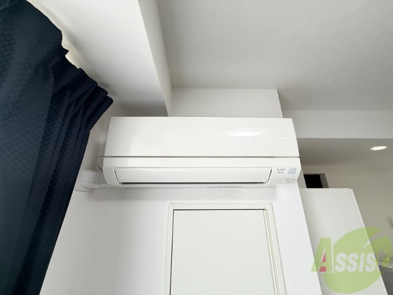 Room image 12