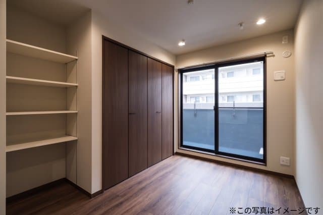 Room image 10