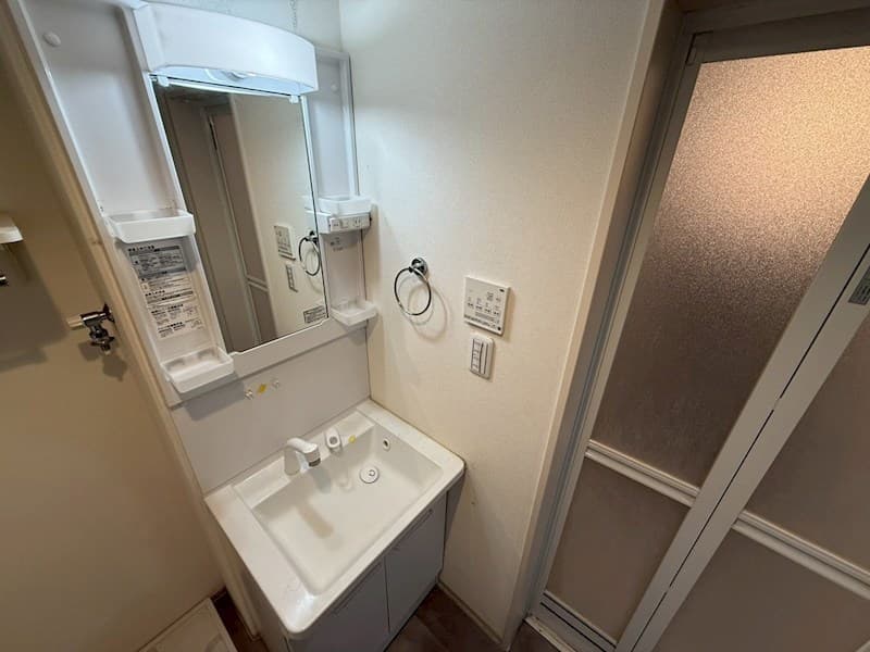 Room image 9