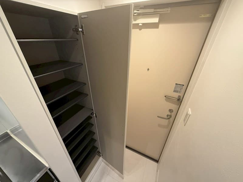 Room image 13