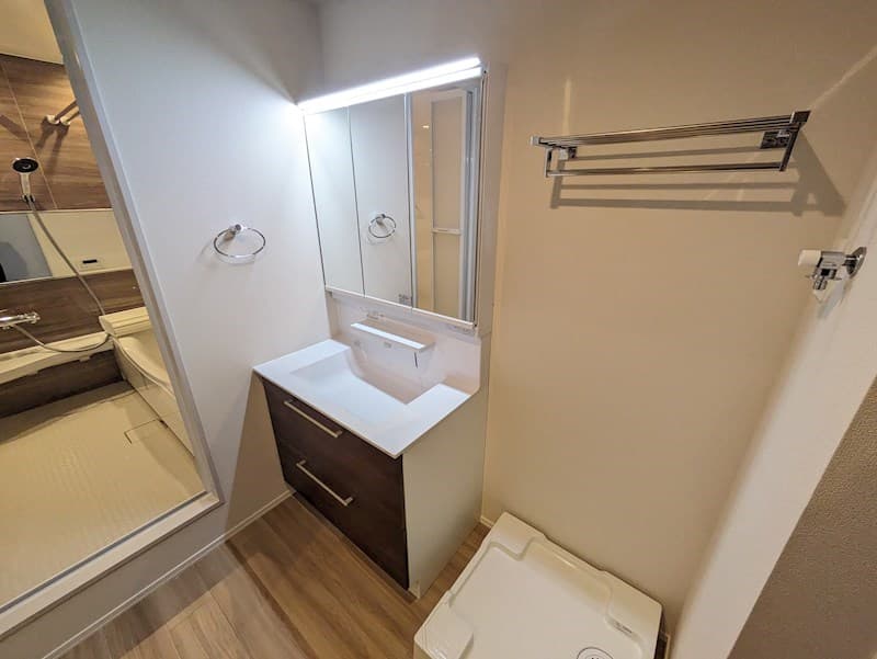 Room image 9