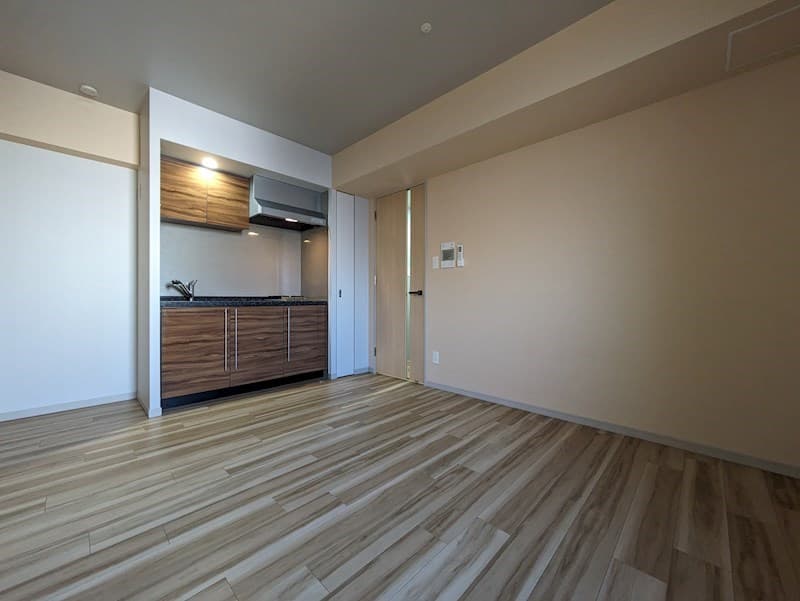 Preview interior of Presunse Showadori ESRISE