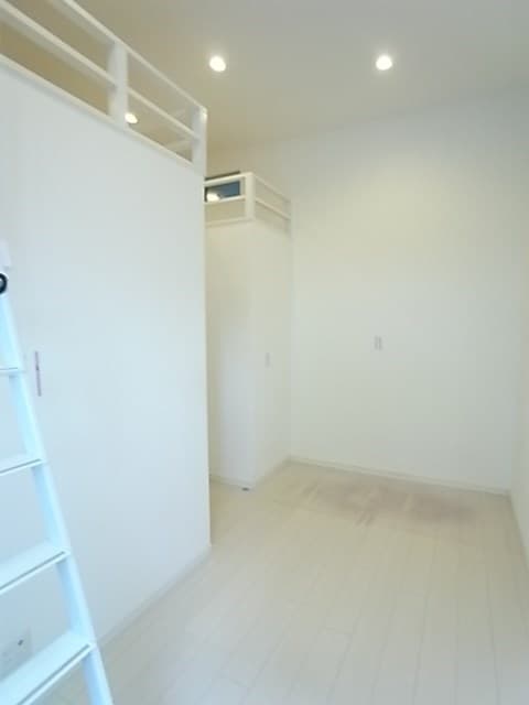 Preview interior of Grand Jete Tachibana