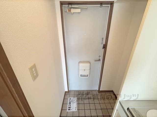 Room image 11