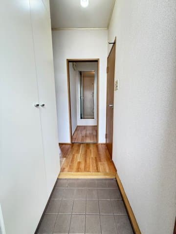 Room image 13