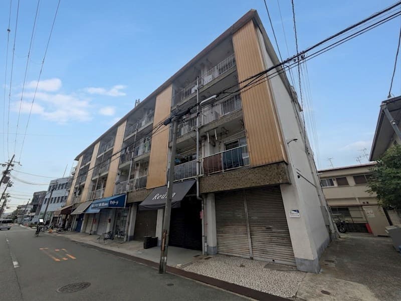 Main exterior of Nishi Itami Mansion