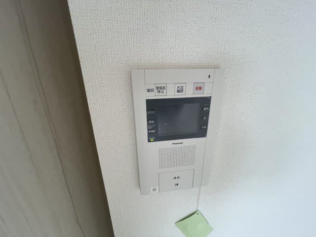 Room image 11