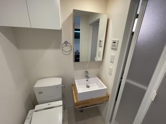 Room image 12