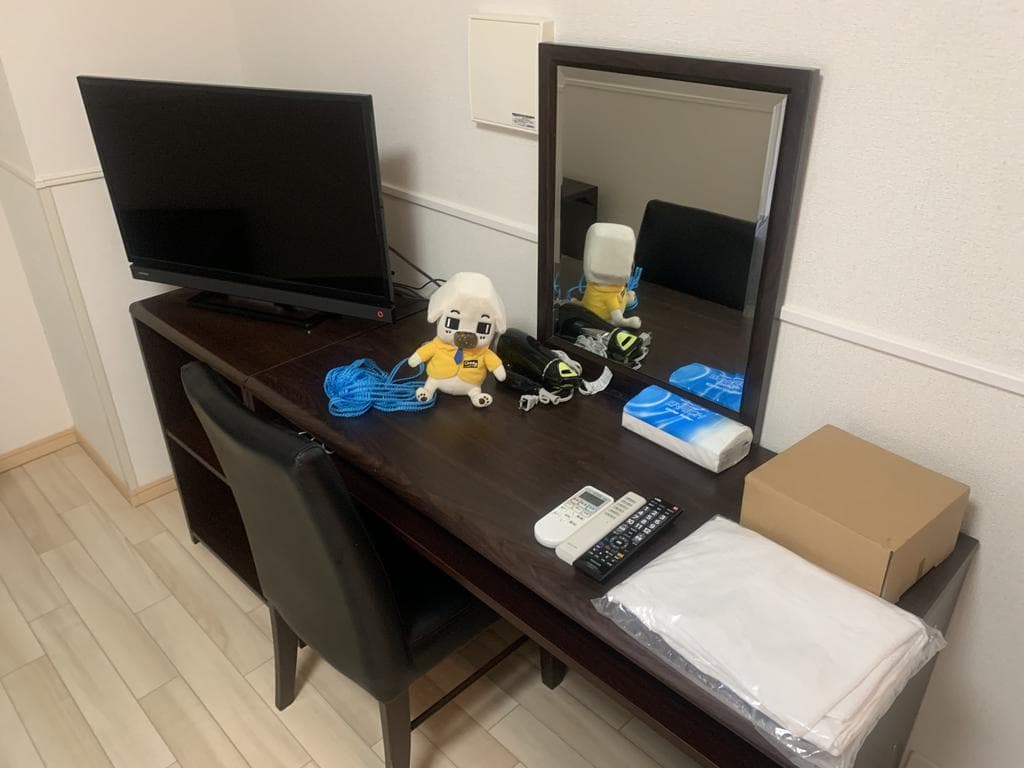 Room image 8