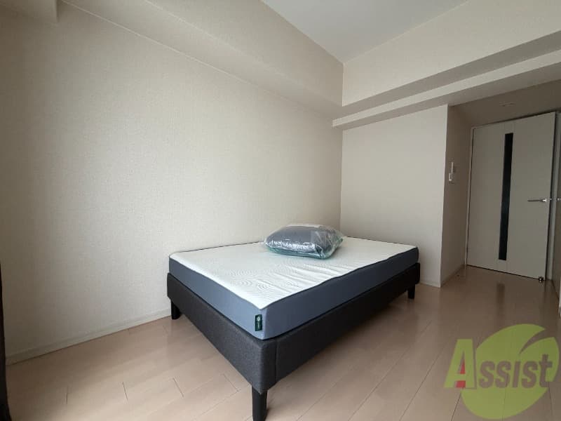 Room image 8