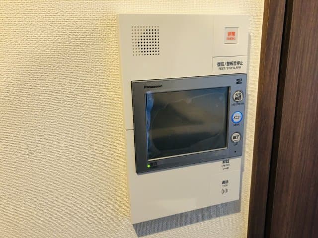 Room image 11