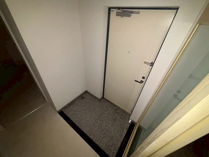 Room image 12