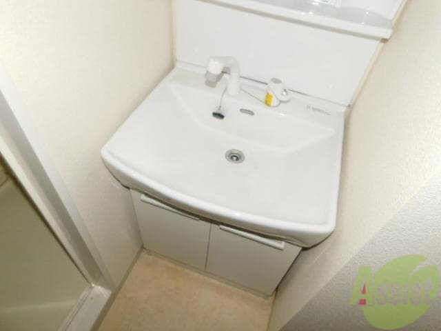 Room image 9