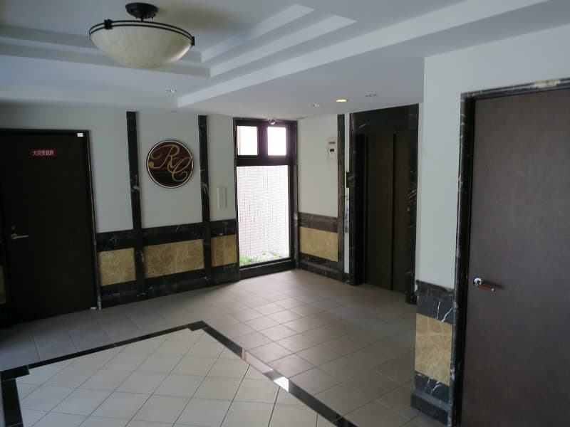 Room image 13