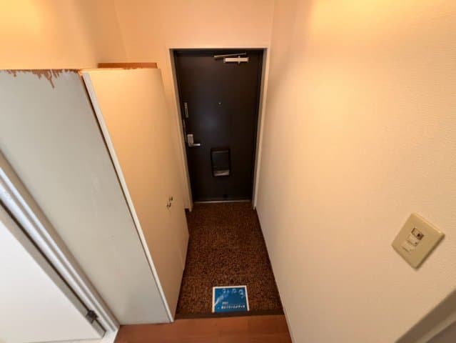 Room image 12