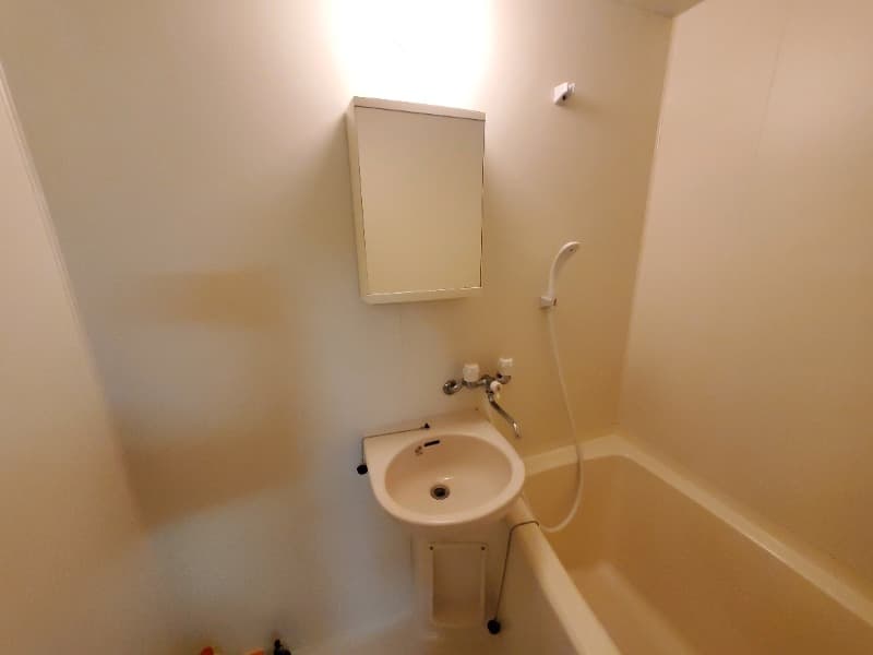 Room image 9