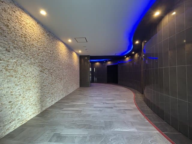 Room image 13