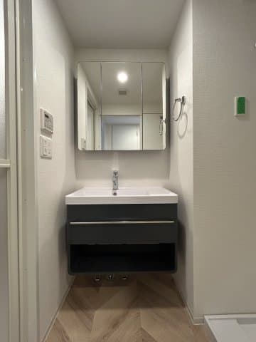 Room image 9