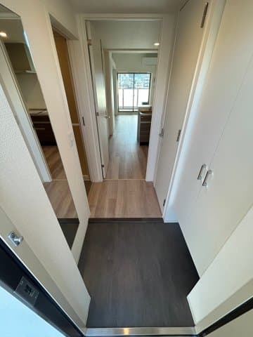 Room image 11