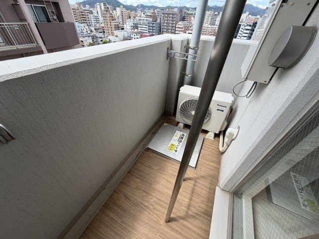Room image 10