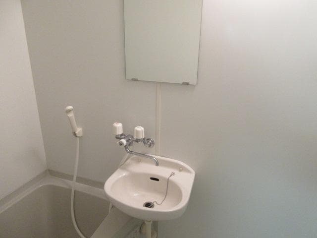 Room image 9