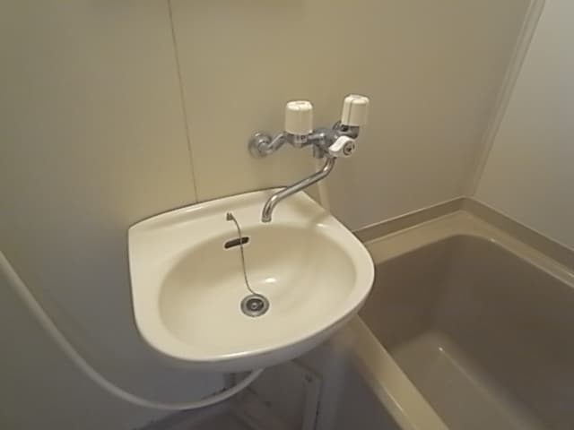 Room image 9