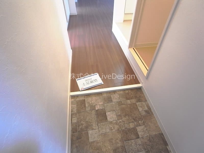 Room image 12