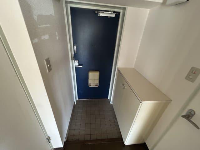 Room image 12