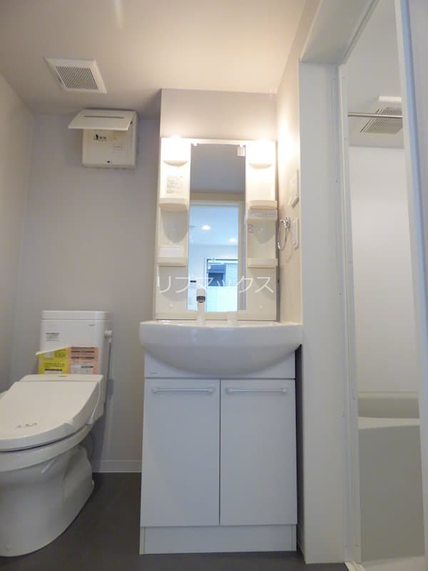Room image 9