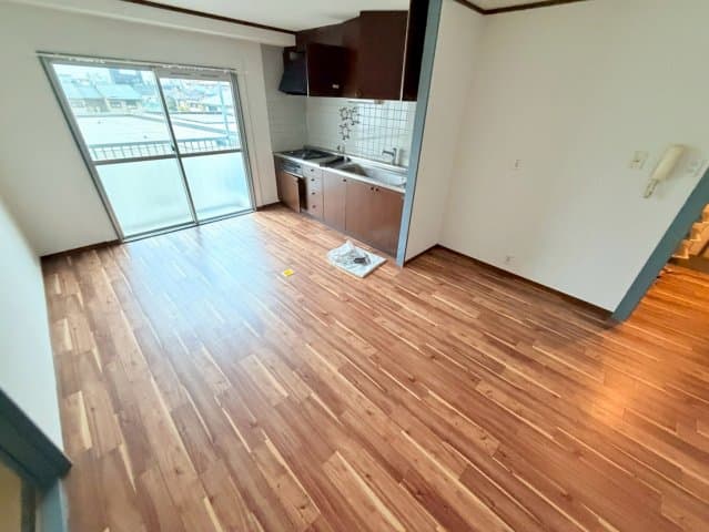 Preview interior of Casa Kusunoki III