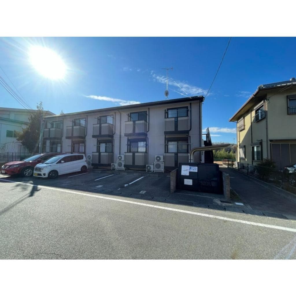 Main exterior of Sejour Kasuga